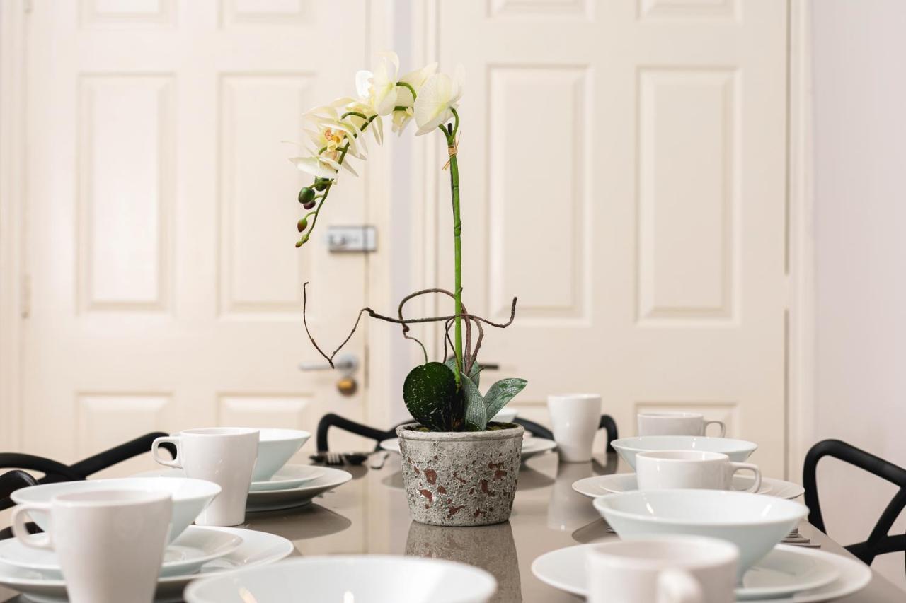 Penthousestays Notting Hill - Spacious 3 Bedroom King Bed Apartment - Near Portobello Road & Kensington High Street London Ngoại thất bức ảnh